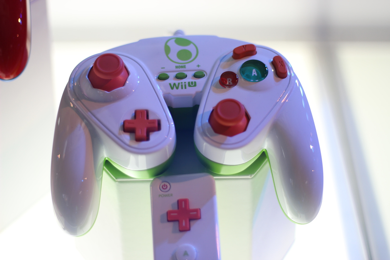 Illustration for article titled The New Wii U GameCube Controllers Are Super Hot